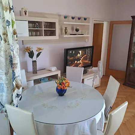 Marta Apartman