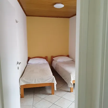 Marta Apartment Split